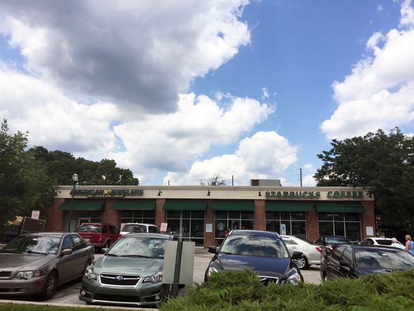 Prime Corner Retail Space: 443 Us Hwy 1, Media, PA 19063